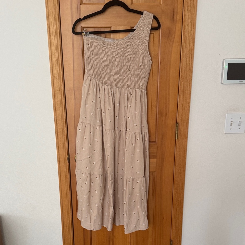 Pinkblush One-Shoulder Beige Dress - Picture 4 of 4
